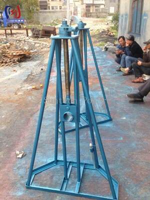 موقف لفائف بسيطة ثقيلة مع 10-50KN الحمل الاسمي و 450-1300mm ضبط الارتفاع لفواصل الكابلات
