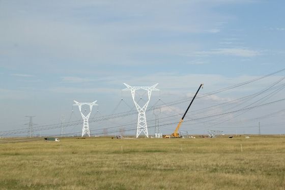 35 66110 220kv خط النقل برج الملاك الصلب لموقع البناء