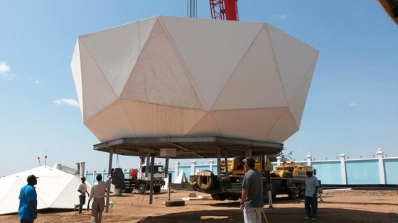 86um 90M زاوية الصلب برج الاتصالات الزاوي 3 أرجل القطب الكهرباء