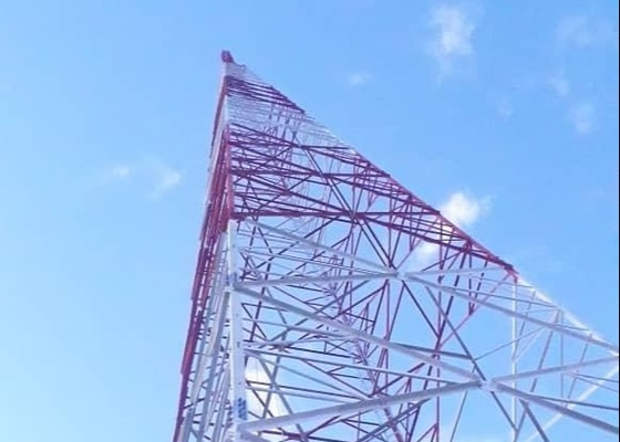 110KV هوائي برج الاتصالات السلكية واللاسلكية هيكل رادار الصلب الزاوي المجلفن